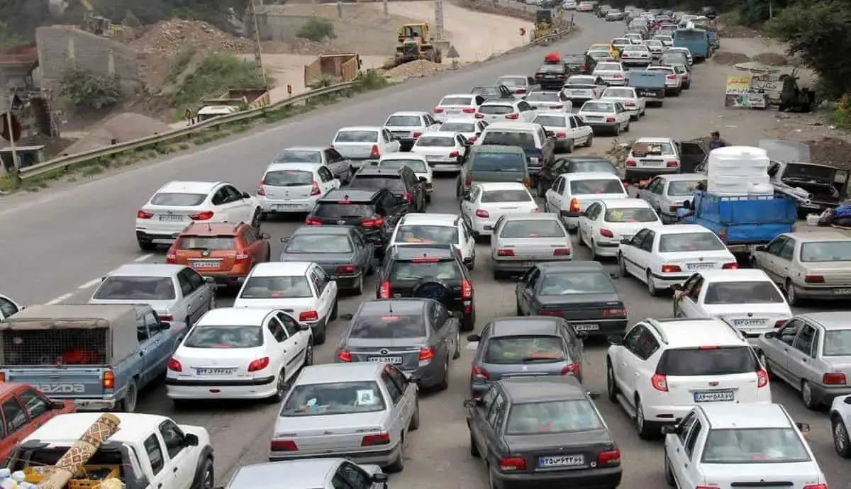 وضعیت ترافیک محورهای شمال | ترافیک سنگین در هراز و باران در مازندران