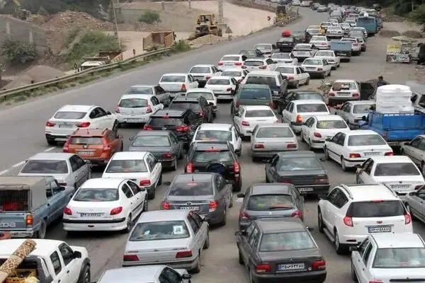 وضعیت ترافیک محورهای شمال | ترافیک سنگین در هراز و باران در مازندران