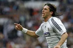 راموس قراردادش با رئال مادرید را تا سال ۲۰۱۷ تمدید کرد