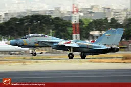 گزارش تصویری:: پرواز جنگنده‌های نیروی هوایی ارتش برای شرکت در رژه ۲۹ فروردین