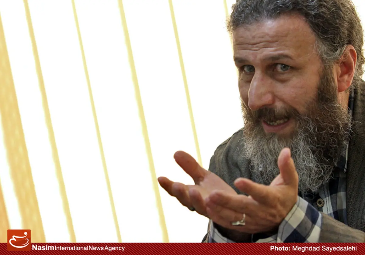 سینمای ما با حواشی یک فیلم را پرفروش می‌کند