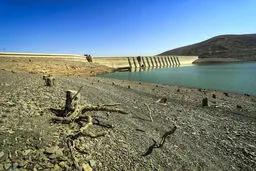 ریشه‌یابی مشکل تأمین آب شرب در کشور