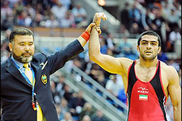 صادق گودرزی به نیمه‌نهایی کشتی آزاد جهان صعود کرد و سهمیه المپیک لندن را کسب کرد