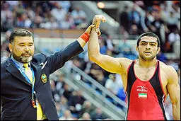 صادق گودرزی به نیمه‌نهایی کشتی آزاد جهان صعود کرد و سهمیه المپیک لندن را کسب کرد