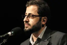 فاضل نظری: قیصر امین‌پور با شعر و اخلاقش در دل مردم زنده است