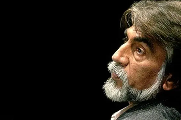 برنامه «حوالی هفت» در روز عاشورا به کتاب «ظهر روز دهم» قیصر امین‌پور می‌پردازد