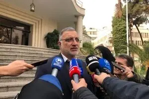 انتقاد شهردار تهران از اجرای ادامه‌دار طرح زوج و فرد: «مردم حق تردد دارند»
