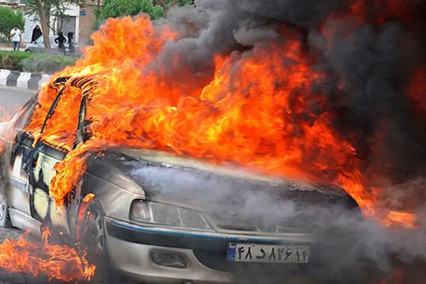 تصادف مرگبار در محور زاهدان–بم؛ برخورد پژو ۲۰۶ و ۴۰۵ جان ۱۰ نفر را گرفت