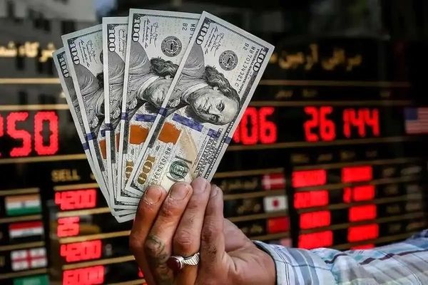 با دلار 95,000 تومانی چطور کسب و کار خود را به اوج موفقیت برسانیم؟