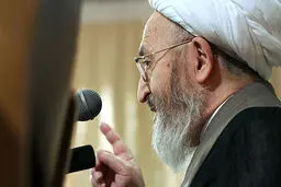آیت‌الله سبحانی در دیدار وزیر ارشاد: دولت برای حل مشکل گرانی کاغذ تمام توان خود را به‌کار گیرد