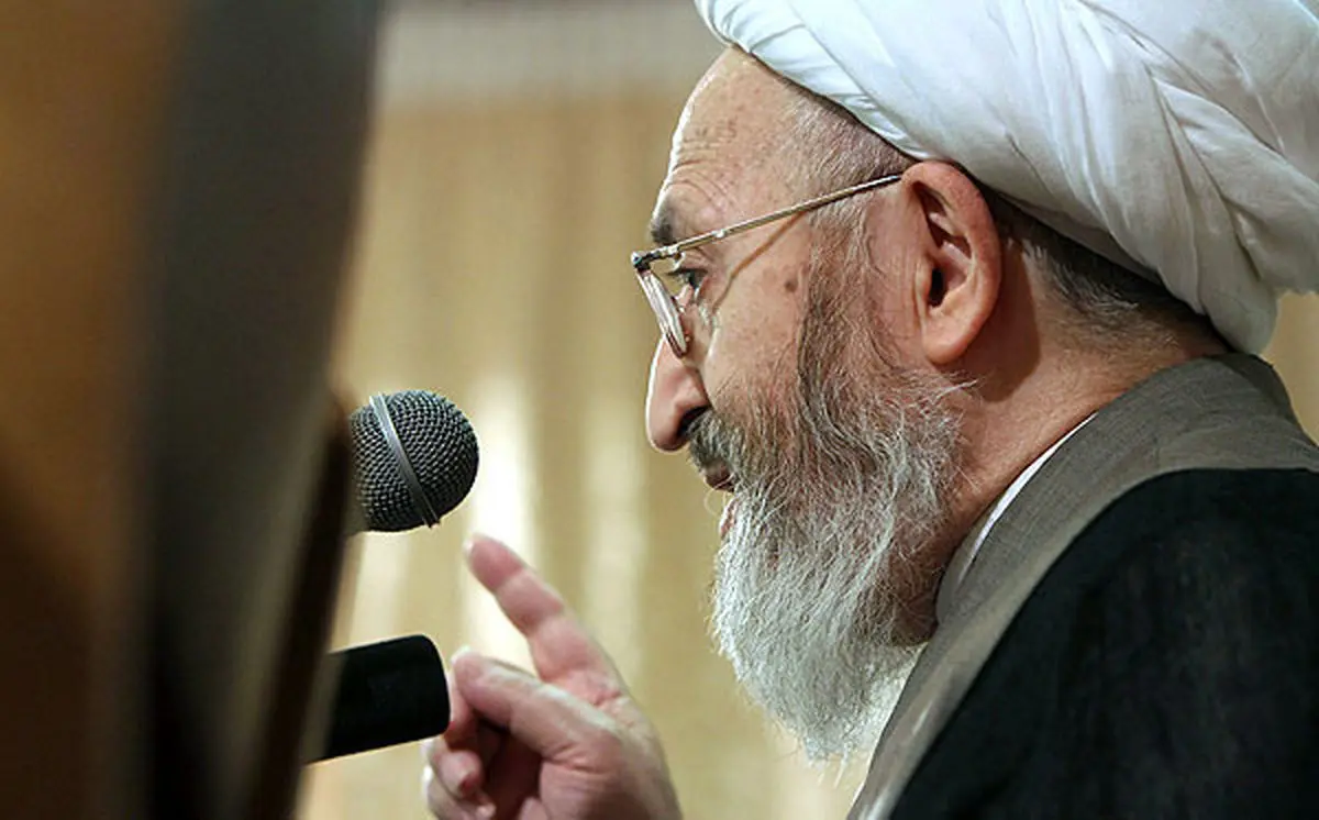 آیت‌الله سبحانی در دیدار وزیر ارشاد: دولت برای حل مشکل گرانی کاغذ تمام توان خود را به‌کار گیرد