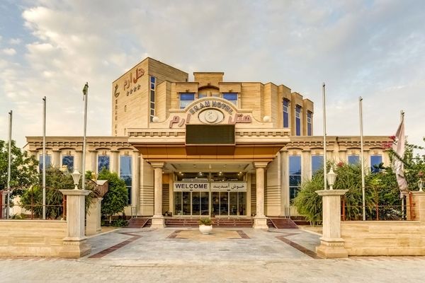 هتل ارم قشم، هتلی در مجاورت دریای خلیج فارس