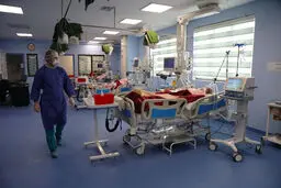 
کاهش آمار فوتی‌های کرونا با مراجعه زودهنگام مبتلایان به مراکز درمانی
