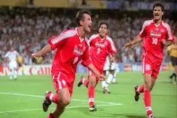 فرصت طلایی برای گل طلایی