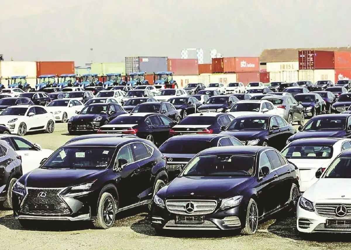 مخالفان طرح خودرویی مجلس چه می‌گویند