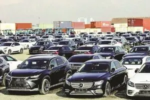 مخالفان طرح خودرویی مجلس چه می‌گویند