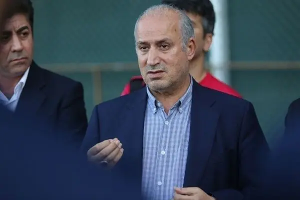 تاج: لیگ را ۴ ماه تعطیل و چمن آزادی را عوض کنیم