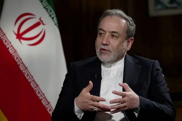 عراقچی: در برابر تهدیدهای آمریکا کاملاً آماده‌ایم