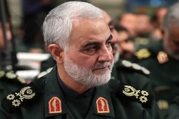 
تصویر زیرخاکی و کمتر دیده شده از شهید حاج قاسم سلیمانی
