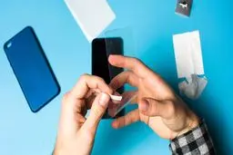 چگونه گلس گوشی را بچسبانیم؟