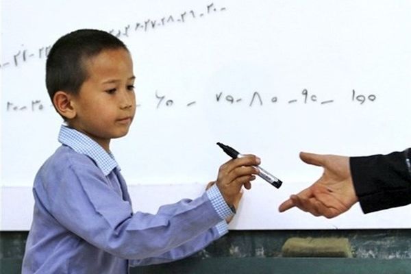 تحصیل کودکان افغانستانی در پیچ و خم موانع اداری