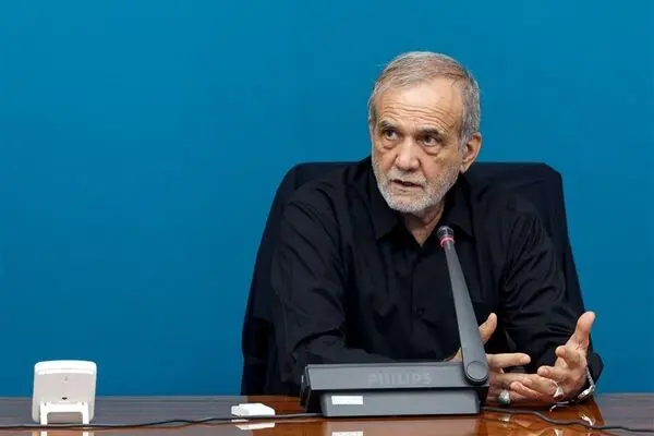 پزشکیان: با شعار دادن نمی‌شود مملکت را درست کرد