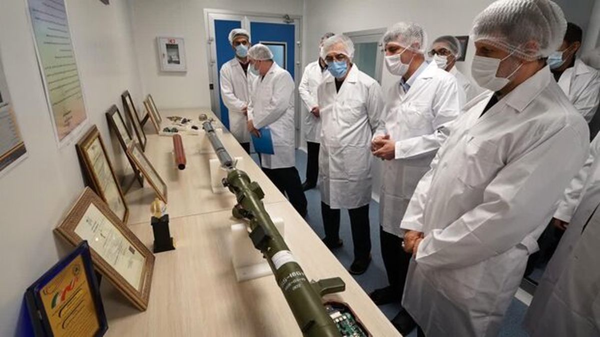 خط تولید انبوه موشک‌های دوش‌پرتاب و کارخانجات سوخت جامد افتتاح شد
