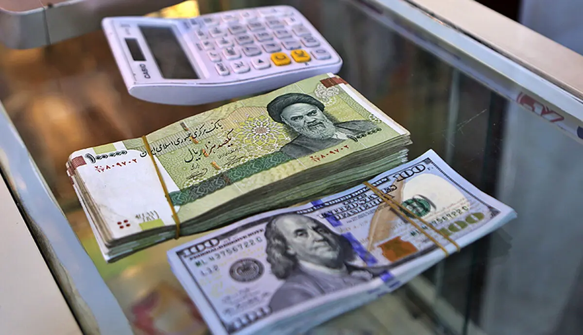 چرایی کاهش ۱۰ هزار تومانی دلار در بازار
