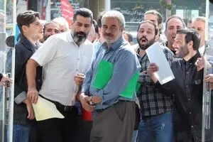 پخش مجموعه تلویزیونی طنز «اسباب زحمت» از شبکه یک سیما