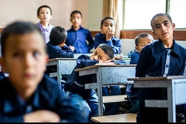 انتقال ۲۵۰۰ دانش‌آموز ایرانی از امارات به عمان؛ ادامه تحصیل در قالب برنامه‌های جایگزین