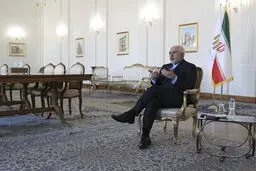 ظریف: برجام را انتخاباتی نکنید