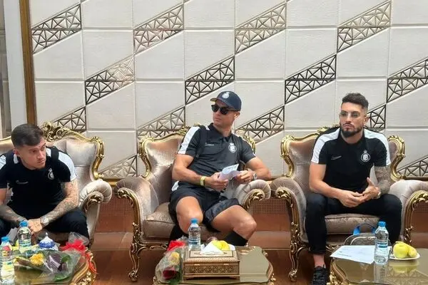 کریستیانو رونالدو و کاروان النصر وارد تهران شدند
