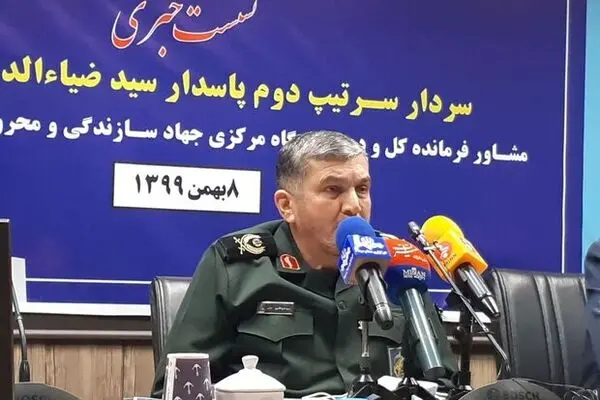 سپاه در محرومیت‌زدایی در کنار دولت است
