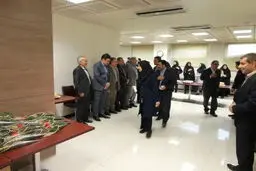 خشم کارکنان بیمه مرکزی از دریافت حقوق نجومیِ مدیران/ رو دست مدیران خیابان آفریقا به کارکنان، با امضای طیب‌نیا
