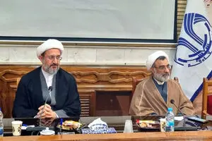 باید علوم انسانی تجربی و عقلی را در کشور نهادینه کنیم