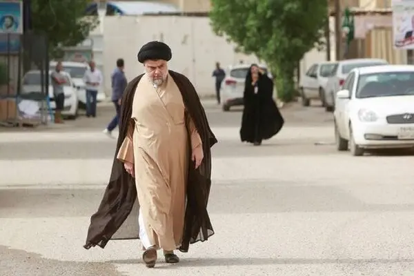 مقتدی صدر از سیاست کناره گرفت