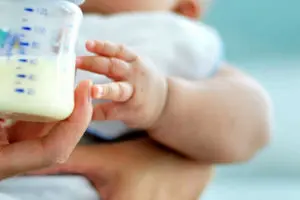 شارژ حساب مادران باردار و دارای کودک زیر ۲ سال به مناسبت اعیاد شعبانیه