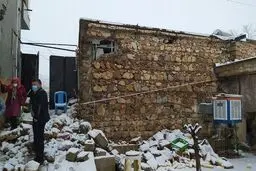 سی‌سخت زیر آوار بی‌توجهی