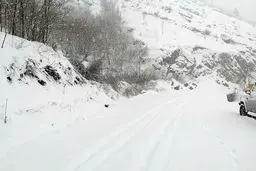 بارش برف زودهنگام در ورزقان | ارتفاع برف به ۱۰ سانتی‌متر رسید + تصاویر