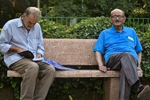 معوقات بازنشستگان تا پایان اردیبهشت پرداخت می‌شود