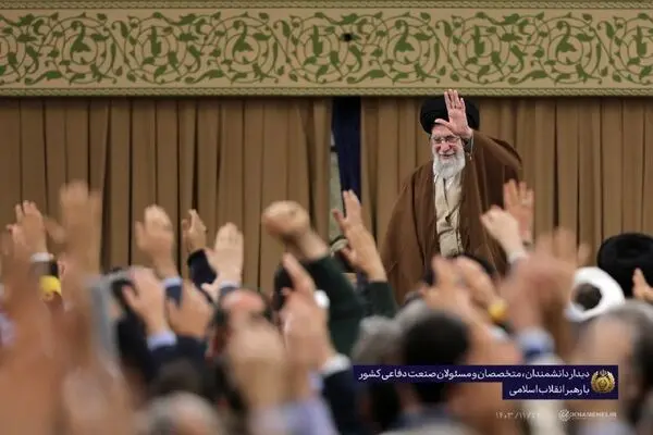 تجلیل رهبر انقلاب از سخنان صریح و راهگشای رئیس جمهور در ۲۲ بهمن