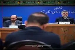 میگن هویدا دزد نبود.. ولی تو جمهوری اسلامی همه دزدن!!