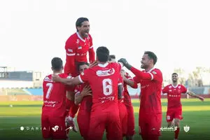 پیروزی حیاتی پرسپولیس مقابل آلومینیوم اراک و صعود موقت به صدر جدول