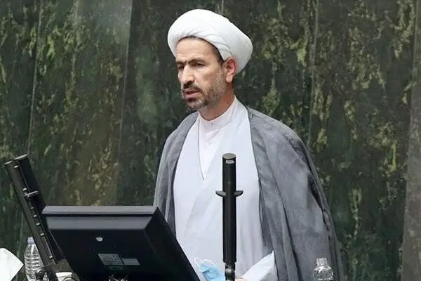ایران نیازمند افزایش ظرفیت جذب پزشک