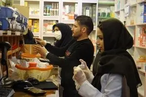مجوز داروخانه از دست انحصارگران سرمایه‌دار خارج شد