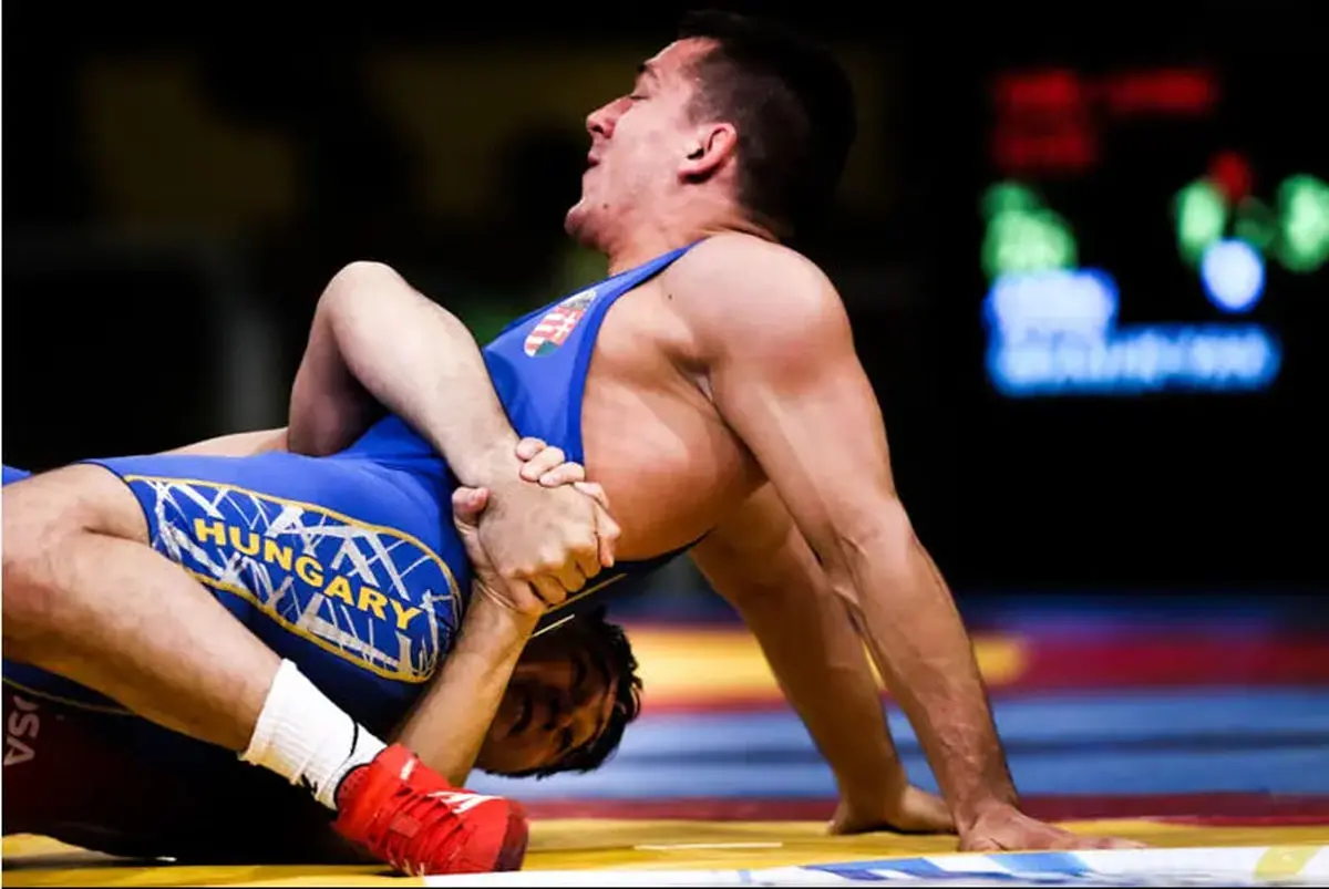 یوسف اخباری هم برابر کشتی‌گیر آذربایجانی شکست خورد