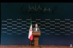 عراقچی: دولت آمریکا دنبال جنگ‌طلبی است