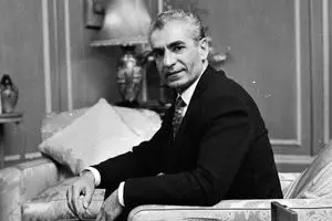 فیلم: محمدرضا پهلوی بزرگترین اختلاسگر قرن بیستم