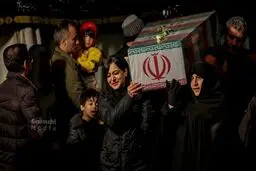 چه کنیم با کسانی که نمی‌دانیم عنوان‌شان چیست؟