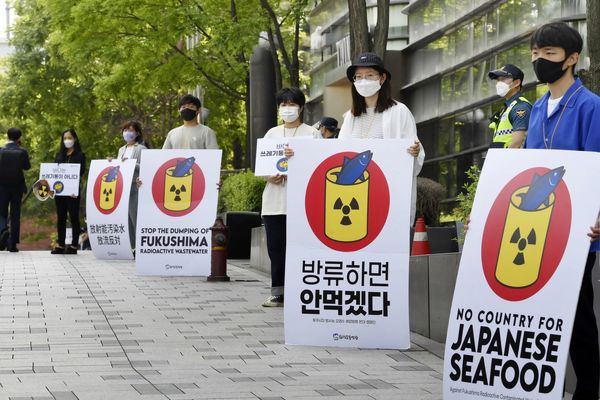 ژاپن پساب هسته‌ای فوکوشیما را به دریا می‌ریزد